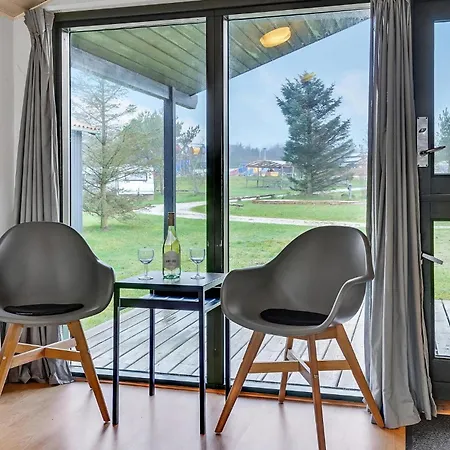 Lovely In With Private Swimming Pool, Be Inside Or Outside 別荘